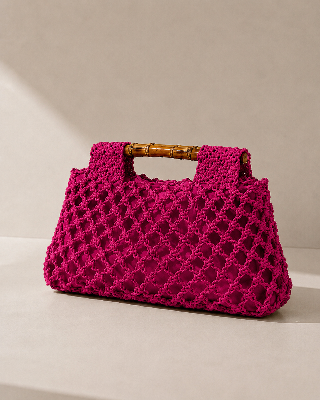 Sac Carré Tissé à Main avec Poignée Bambou Ajourée - Rose