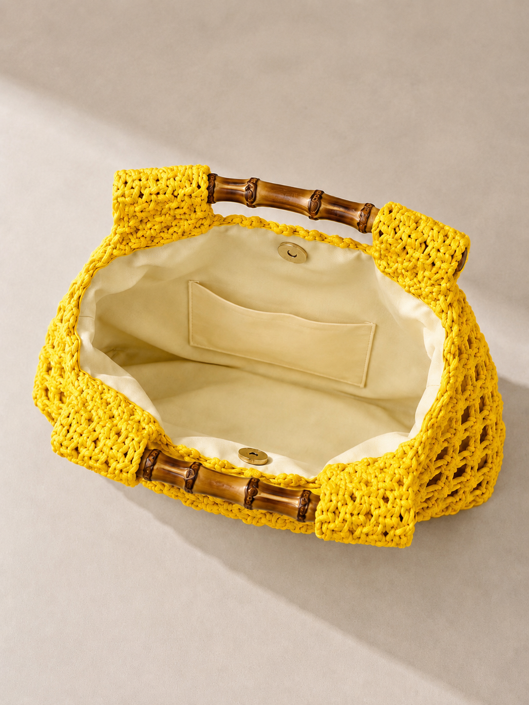 Sac Carré Tissé à Main avec Poignée Bambou Ajourée - Jaune