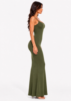 Robe Gainante A Décolletée Sculptante - Vert